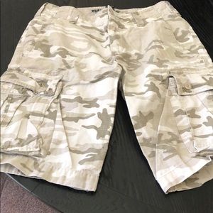 Wearfirst Transcoast Camouflage shorts size 29